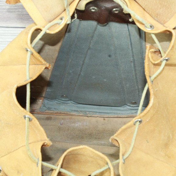 Vtg! JURA Brown Leather Patina Genuine School Bag Casual Backpack - Picture 5 of 11